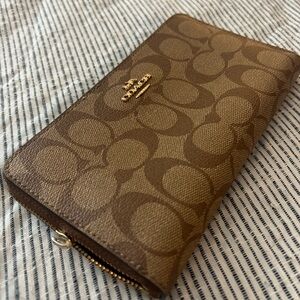 Coach wallet